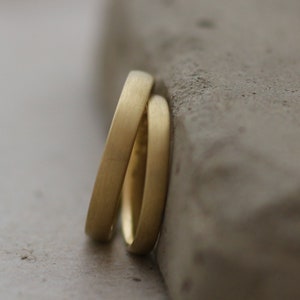 Fairtrade wedding rings made of yellow gold 585 750 Goldschmiede Hamburg wedding rings