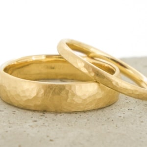 Wedding rings yellow gold 585, hammered Gold wedding rings rounded oval rounded narrow wide structure Hamburg Ina Stehle matt curved Ina Miret image 1