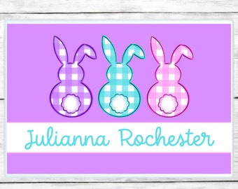 Mantel individual de Pascua personalizado: conejitos de cuadros vichy pastel, regalo para niños