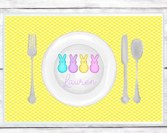 Mantel individual de Pascua personalizado: diseño de Peeps en tonos pastel, vajilla infantil