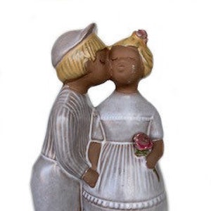Edit Risberg, Beautiful  love couple, ,swedish ceramic kissing friends,  , scandinavian pottery, Jie Gantofta,Jie Verkstad