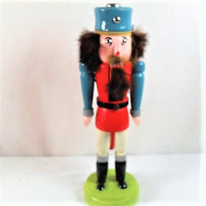 Erzgebirge figure, Beautiful handpainted wooden vintage nutcracker, erzgebirge, kuhnert, german christmas nutcracker