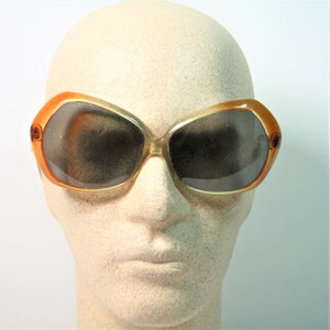 sunglasses, retro sunnies,  vintage sunglasses