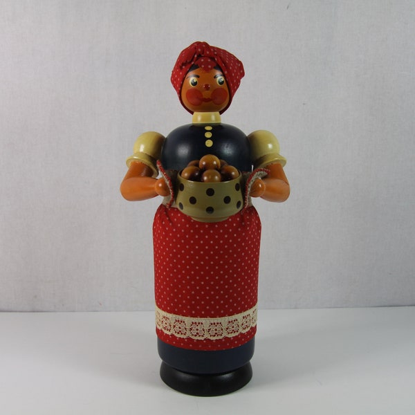 Erzgebirge figure, Big Beautiful Erzgebirge Incense smoker woman, vintage rauchermannchen, very special German figure