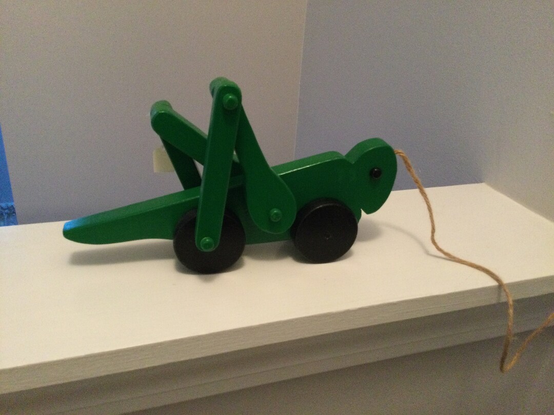 Grasshopper Pull Toy - Etsy