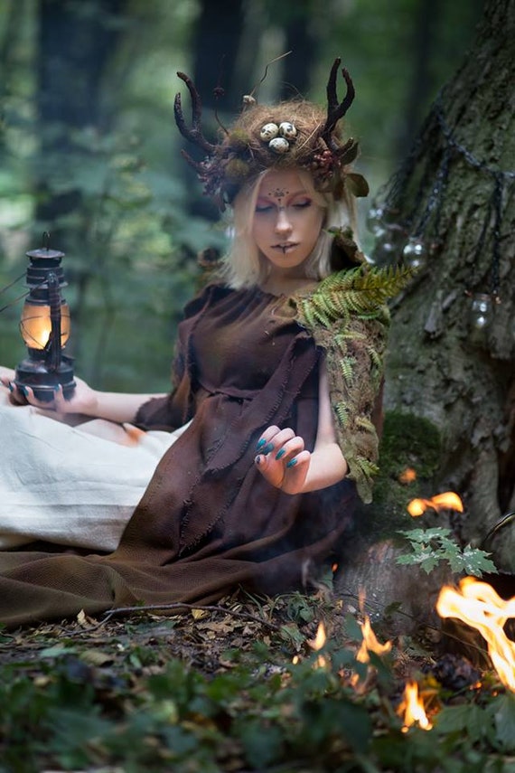 Pagan Priestess Costume