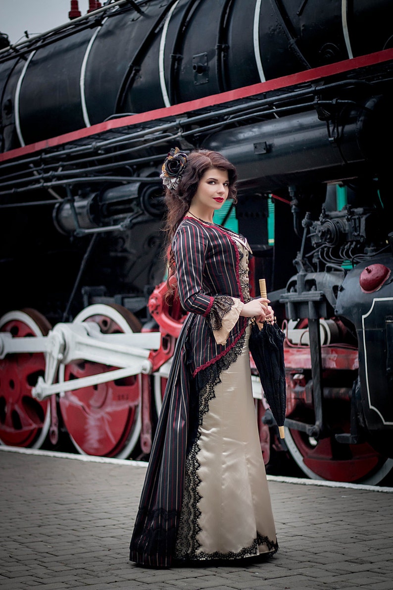 Steampunk woman dress