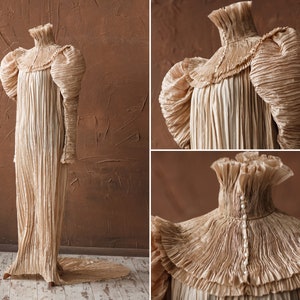 Edith Cushing&#39;s silk nightgown, Crimson peak Edwardian dress, Historical costume