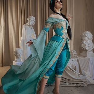 Italian blue renaissance dress with pantaloons and open skirt, Renaissance faire costume, Courtesan gown, Ren faire dress image 3