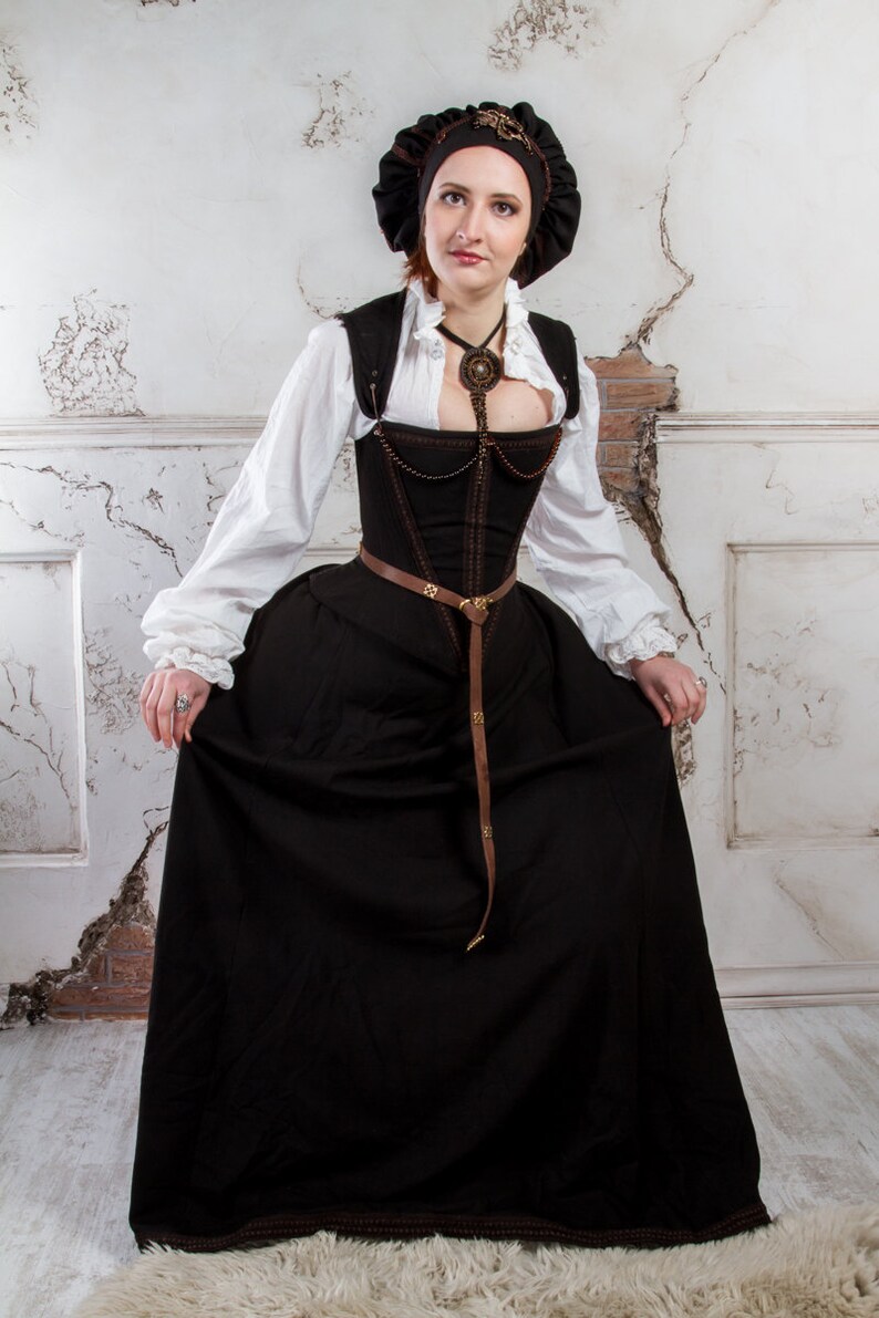 Cocoa Brown Renaissance Dress Spanish Renaissance Gown Etsy
