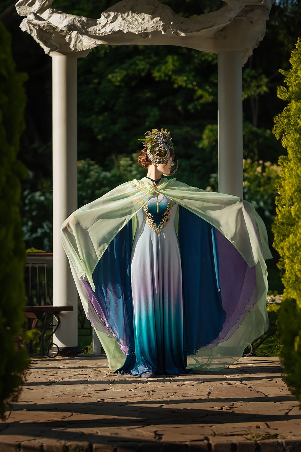Light Green Tulle Cape, Sheer Hooded Cloak, Mint Wicca Cloak Light Green Tulle Cape, Sheer Hooded Cloak, Mint Wicca Cloak