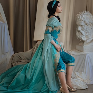 Italian blue renaissance dress with pantaloons and open skirt, Renaissance faire costume, Courtesan gown, Ren faire dress image 2