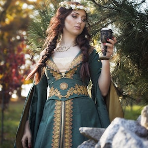 Fantasy wedding dress