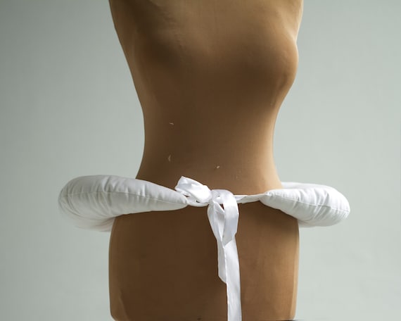 Elizabethan and Tudor Bum roll, accessory for a historical costume, Renaissance bum pad