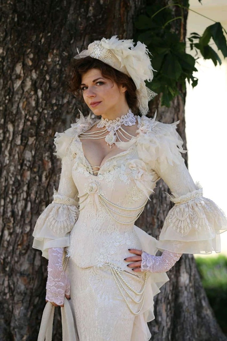 Retro wedding dress