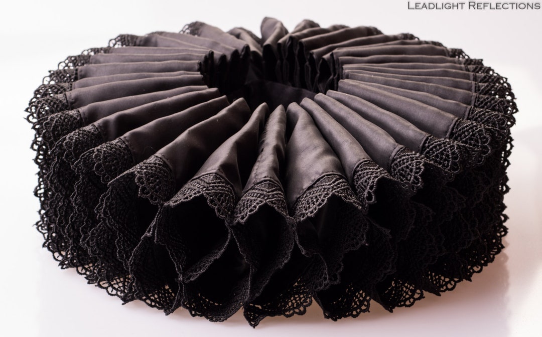Black Elizabethan Neck Ruff, Historical Tudor Ruffled Collar