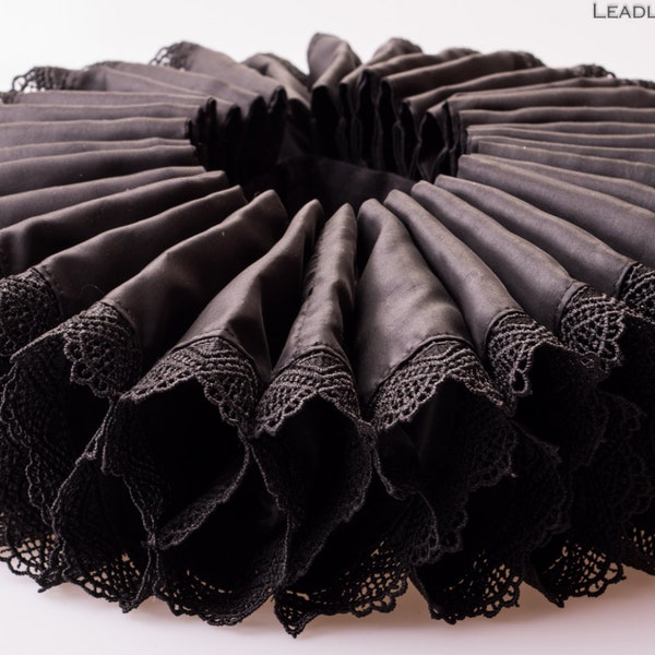 Black Elizabethan neck ruff, Historical Tudor ruffled collar, Renaissance standing neck ruff