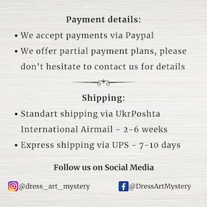 Op de afbeelding: Een wit informatiegrafiek met zwarte tekst over betaalmethoden, verzendopties via UkrPoshta en UPS, en social media accounts voor dress_art_mystery op Instagram en Facebook, weergegeven op een getextureerde, gebroken witte achtergrond.