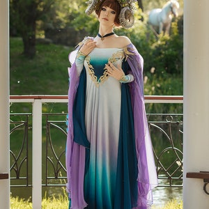Velvet fantasy gown, Green and purple ombre fabric, Fairy Elven wedding dress, Ren Faire costume, Made to order image 2