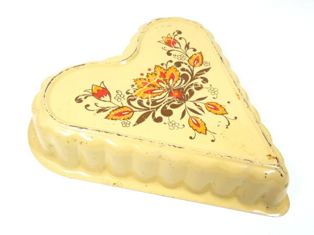 Vintage Heart Shaped Pudding Mold Flower Heart Mold Vintage Vintage