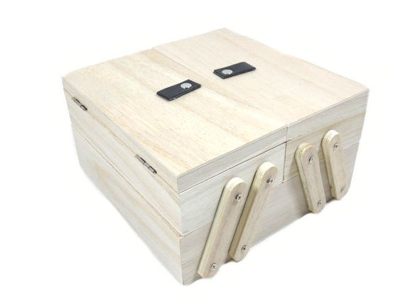 1 Holz Nähkästchen Nähkästchen Nähbox box Sau Holz Österreich handbemalt Etsy - Nähkästchen Säzubehör Alte