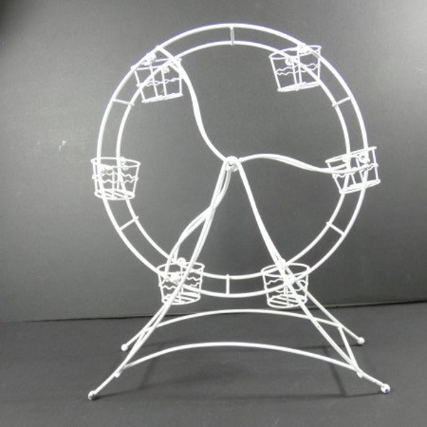 1 White Metal Frame Ferris Wheel Doll Ferris Wheel Craft Ferris Wheel