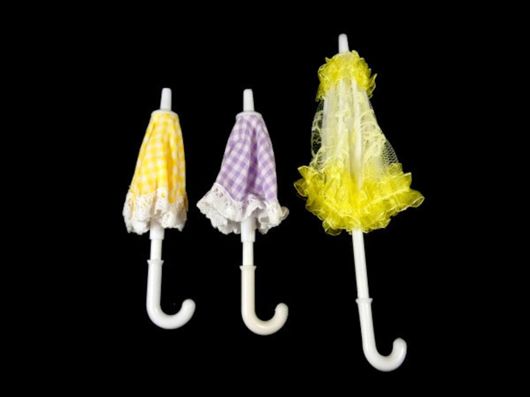 1 Vintage Small Doll Umbrella Cute Umbrella for Dolls Doll Supplies