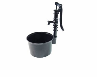 Puppenhaus Wasserpumpe & Eimer für Küche Waschbecken Oder Yard Miniatur Zubehör 