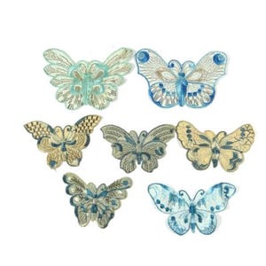 Puede incluir: Surtido de siete parches bordados con forma de mariposa en tonos azules, verdes y dorados. Los parches son perfectos para añadir un toque de fantasía a la ropa, los bolsos u otras manualidades.