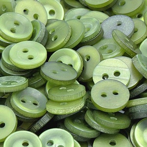 10 Vintage Green Buttons 10mm 1cm .4 inch Emerald Button 2 Hole Sewing