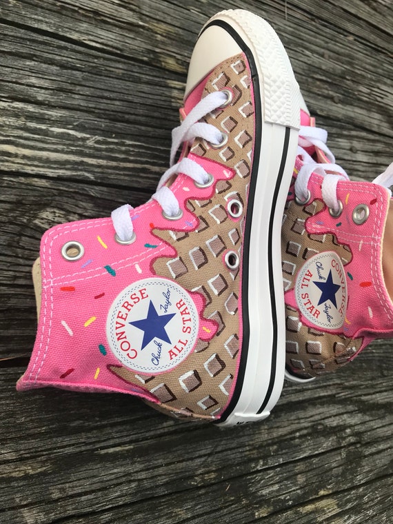 low white converse mens