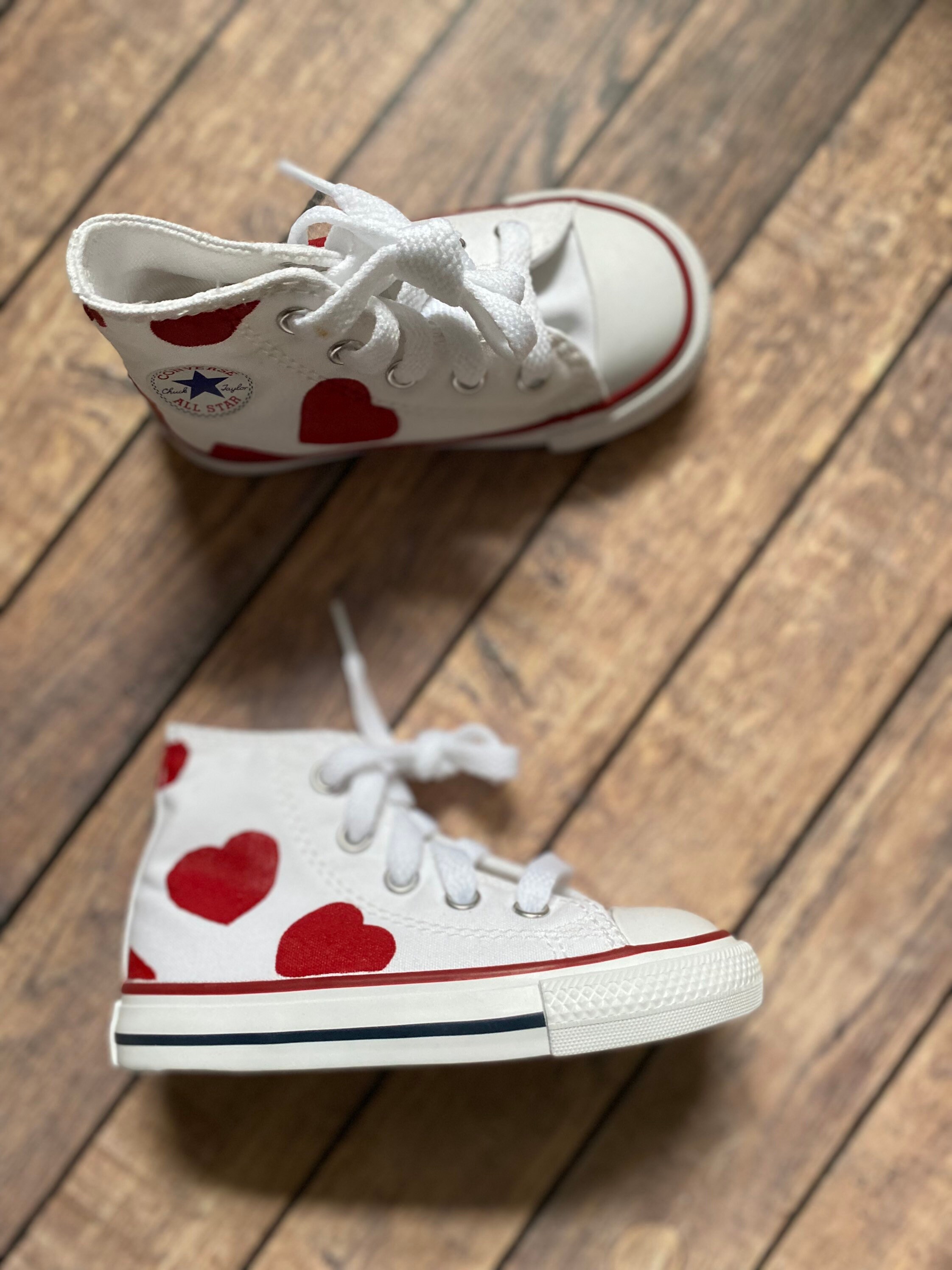 Hand Painted Heart Converse High Top Heart Converse Etsy