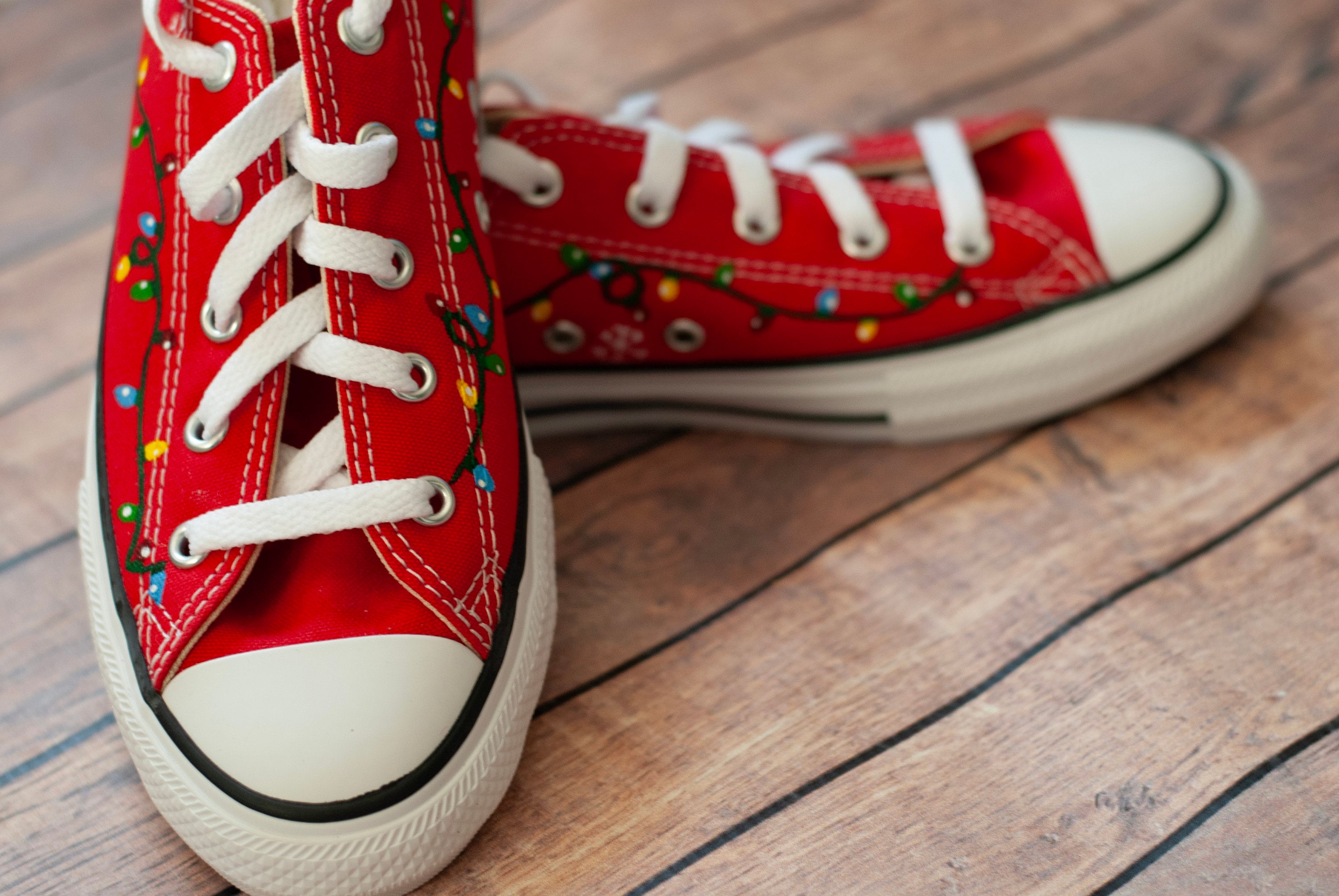Hand Painted Christmas Lights Converse Low Top Sneakers - Etsy