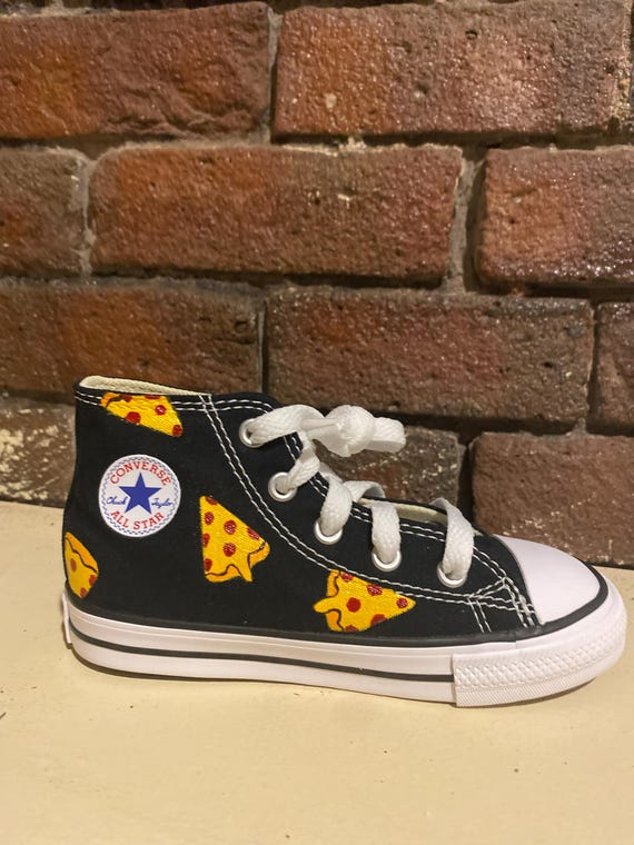 Hand-painted Pepperoni Pizza Converse High Tops - Etsy display picture 3