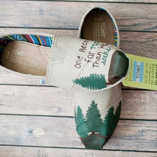 Hand Painted shops Pine Tree Women's Toms