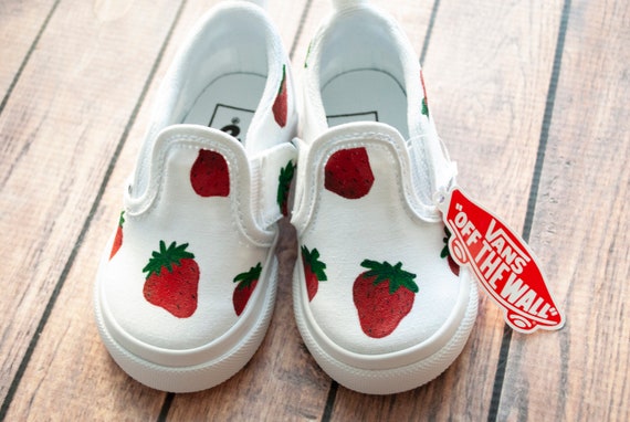 unlock cafeteria farvestof Strawberry Vans Hand-painted Strawberry Slip on Vans - Etsy
