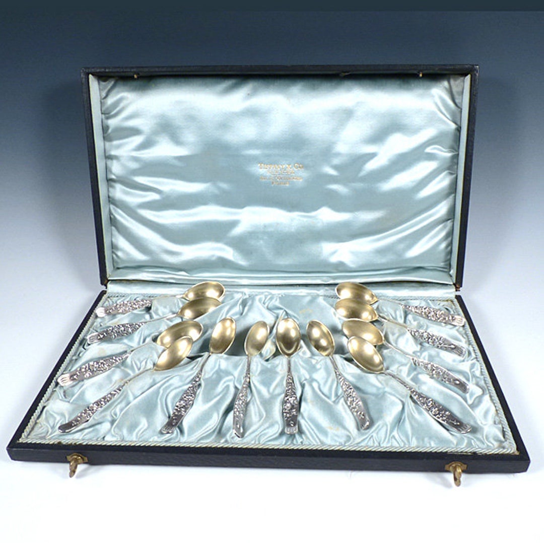 【TIFFANY&CO.】 1872年 Vine デイジー　銀製カトラリーセット Tiffany Sterling Silver VINE Rose Demitasse Spoons Boxed Set - Etsy