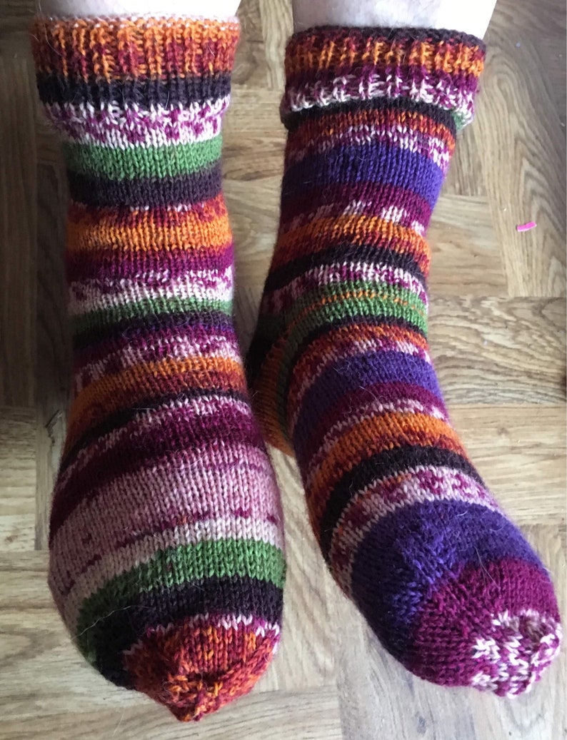 Mens and Women/'s socks