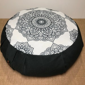 Zafu 15" Buckwheat Meditation Cushion