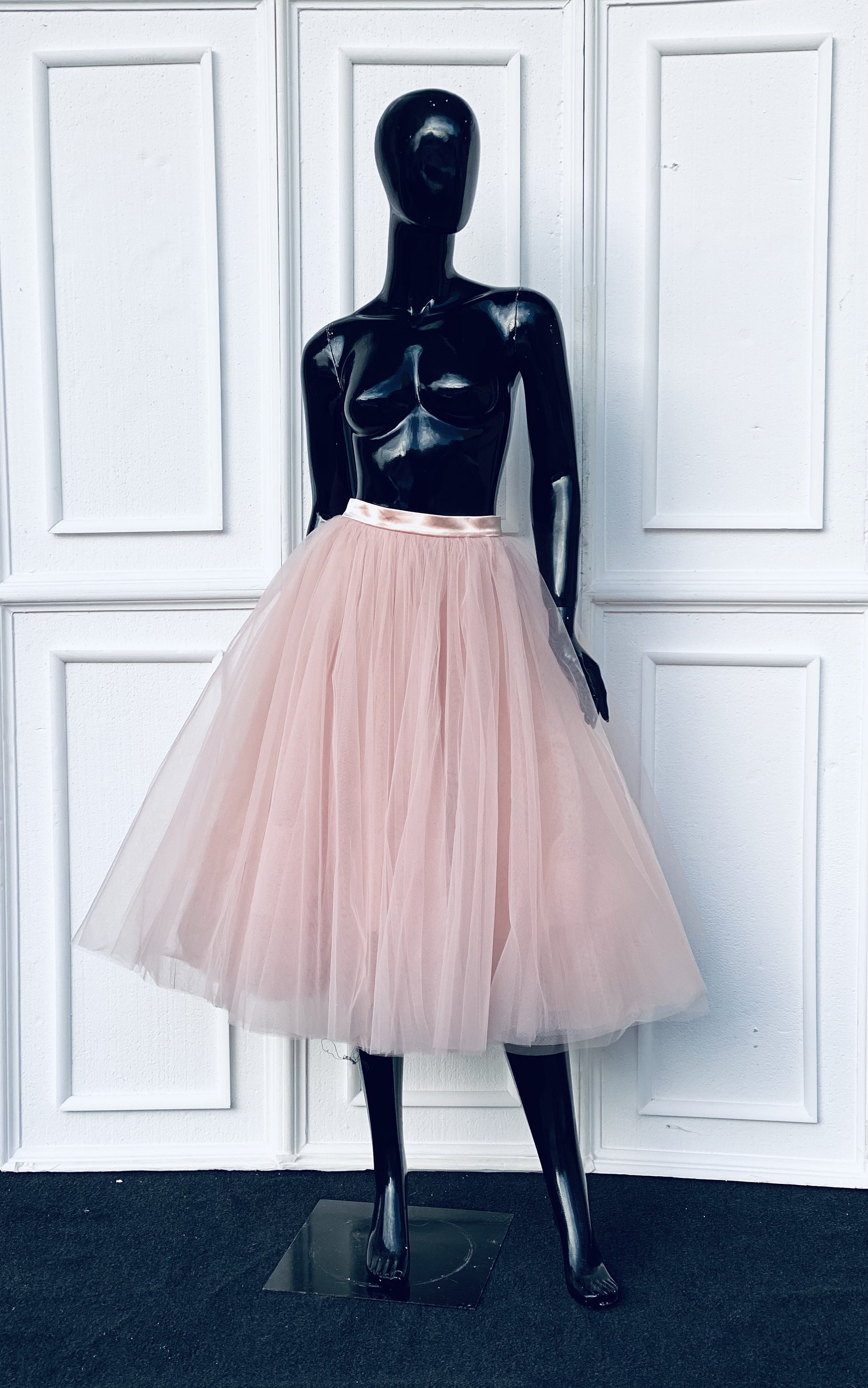 FLUFFY TULLE SKIRT