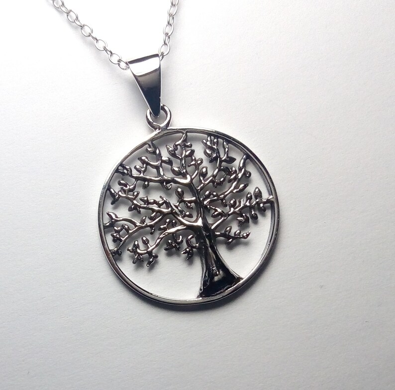 High Quality 925 Sterling Silver Tree of Life Pendant Necklace Eye Catching Sterling Silver Necklace Great Love Gift