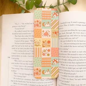 Pretty Patchwork - Marcapáginas / Arte digital, Ilustración, Libros, lectura, kawaii, Papelería, hilo, cottagecore, tejido, gato