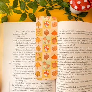 Herfst Lappendeken - Bladwijzer | Digitale kunst, illustratie, boeken, lezen, kawaii, briefpapier, herfst, cottagecore, bladeren, paddenstoel