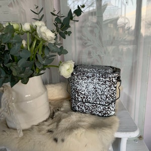 Antique marbled Gamel or meal container from France izgst.