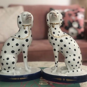 Large Mottahedeh Made in Italy Pair of Ceramic Staffordshire Style Dalmatian Dogs, Decorative Ceramic Mantle Dogs, Preppy Chic Decor