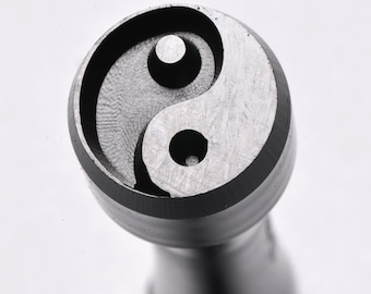 KSm-055 Medium Acrylic Stamp - Ying Yang