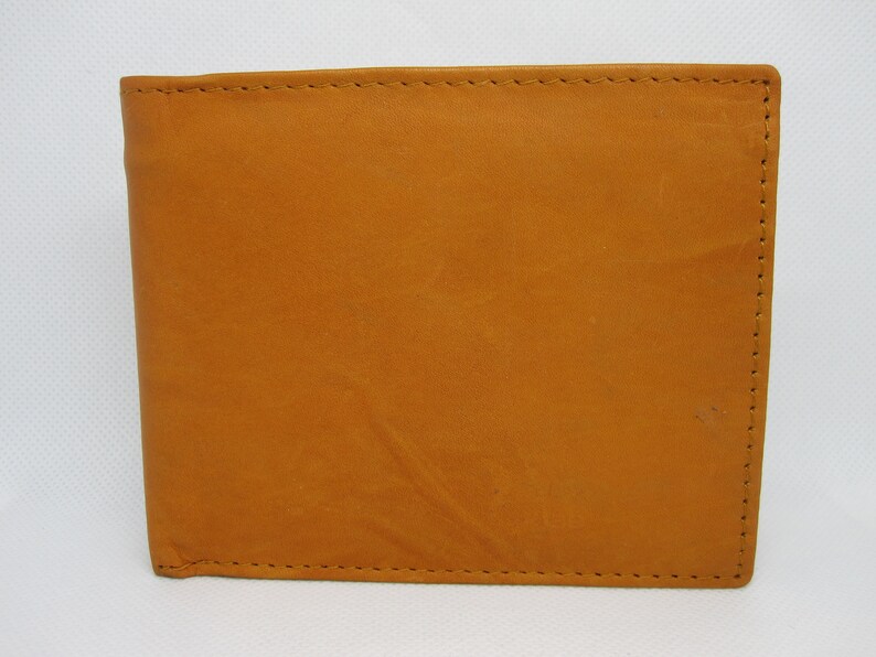 Men/'s Leather Bi-Fold Wallet with Custom Basketball Player Sports Image *Makes a Great Gift*