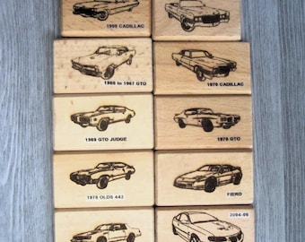 Men's Leather Wallet with Your Choice of 10 1959-2006 GM-Chevy, Oldsmobile, Buick, Pontiac & Cadillac Classic Car Images