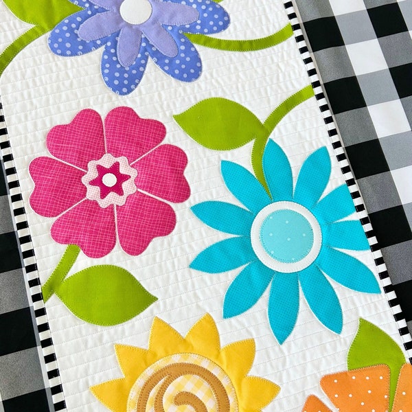 Spring Table Runner - Etsy