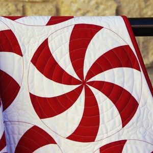 Peppermint Swirl Quilt Pattern image 3